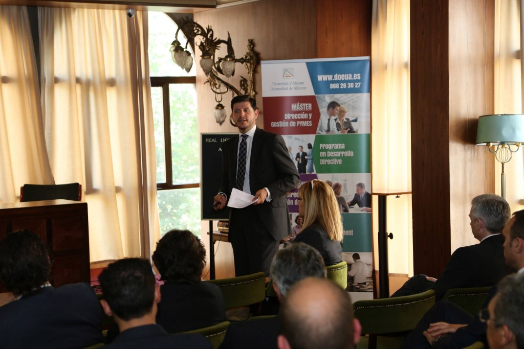 4 Claustro de profesores master en direccion y gestion de recursos humanos rrhh ua universidad de alicante randstad luis perez jose luis gasco ximo garcia valls israel pastor sanchez jose antonio carrion cegos