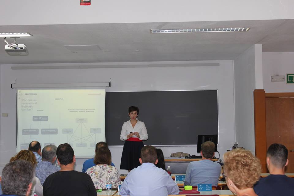 martamañez_protocoloempresafamiliar_MDE_UA2 martamañez_protocoloempresafamiliar_MDE_UA2