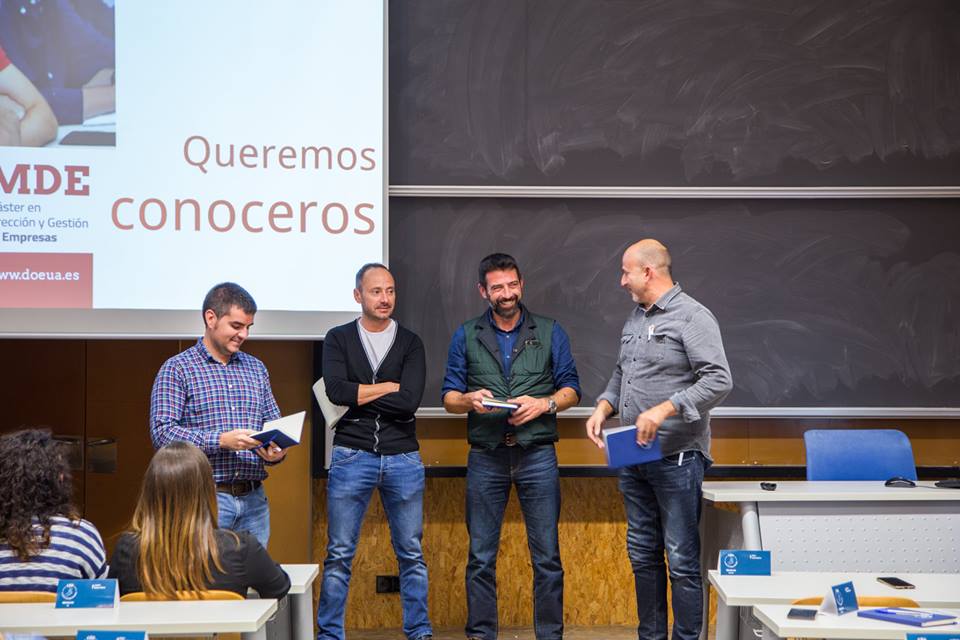 alumnos master en direccion y gestion de empresas universidad de alicante