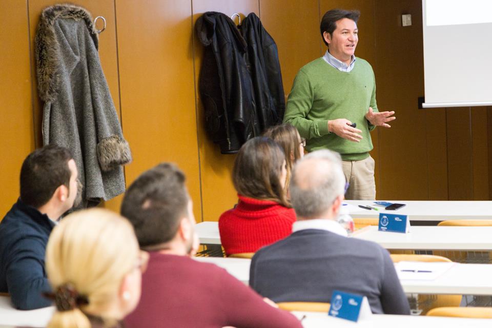 Carlos_valbuena_marketing_master_empresa_ua